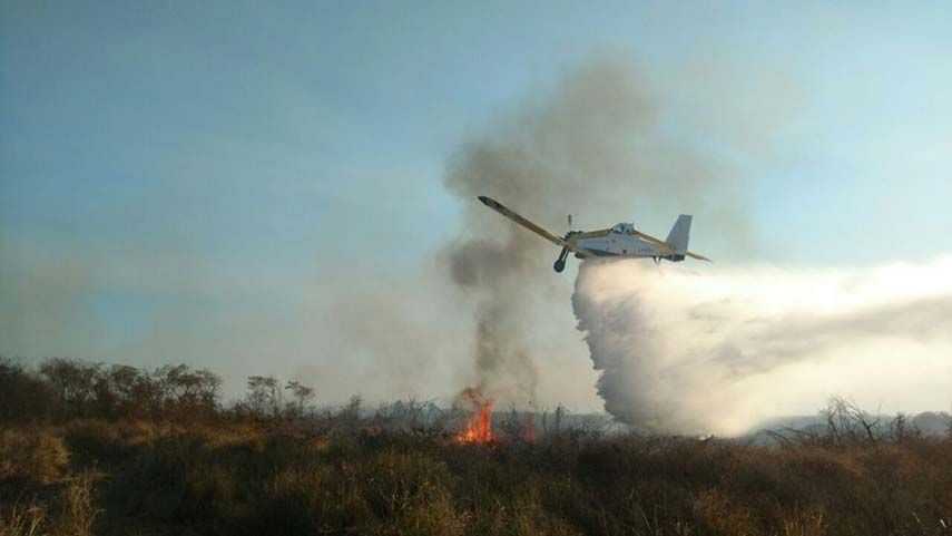 incendio forestal avion