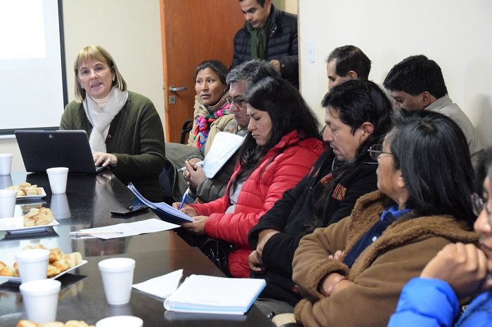 becas alumnos originarios