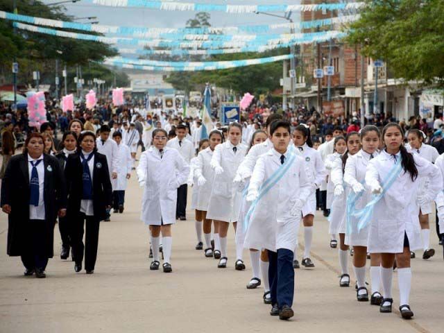 desfile escolar san martin