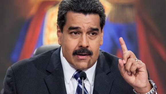 venezuela nicolas maduro dedo