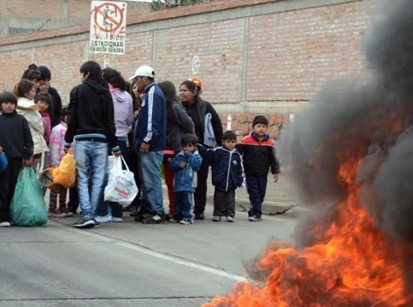 cárcel-reclamo por guerra y lavayén