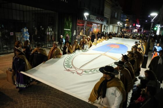 El Cabildo y la Plaza Belgrano vibraron con la vigilia del 25 de Mayo